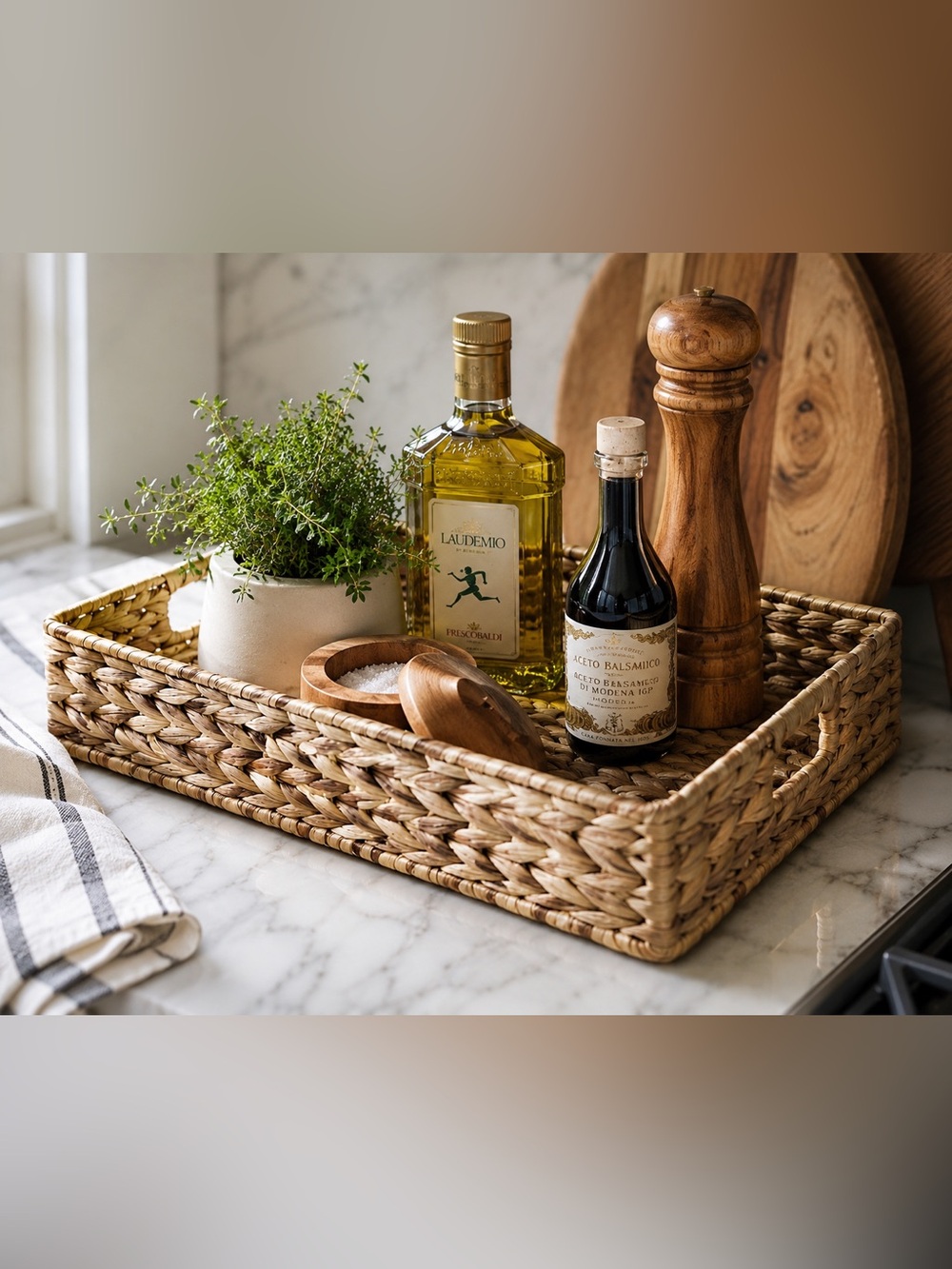 NTW HARRY & DAVID Sturdy Water Hyacinth Woven Storage Tray Basket #0701261